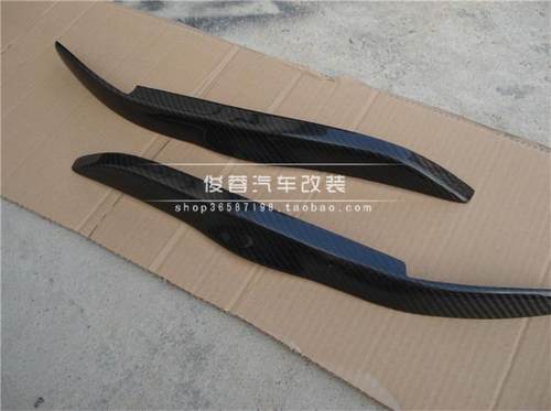 斯巴鲁老款力狮碳纤灯眉