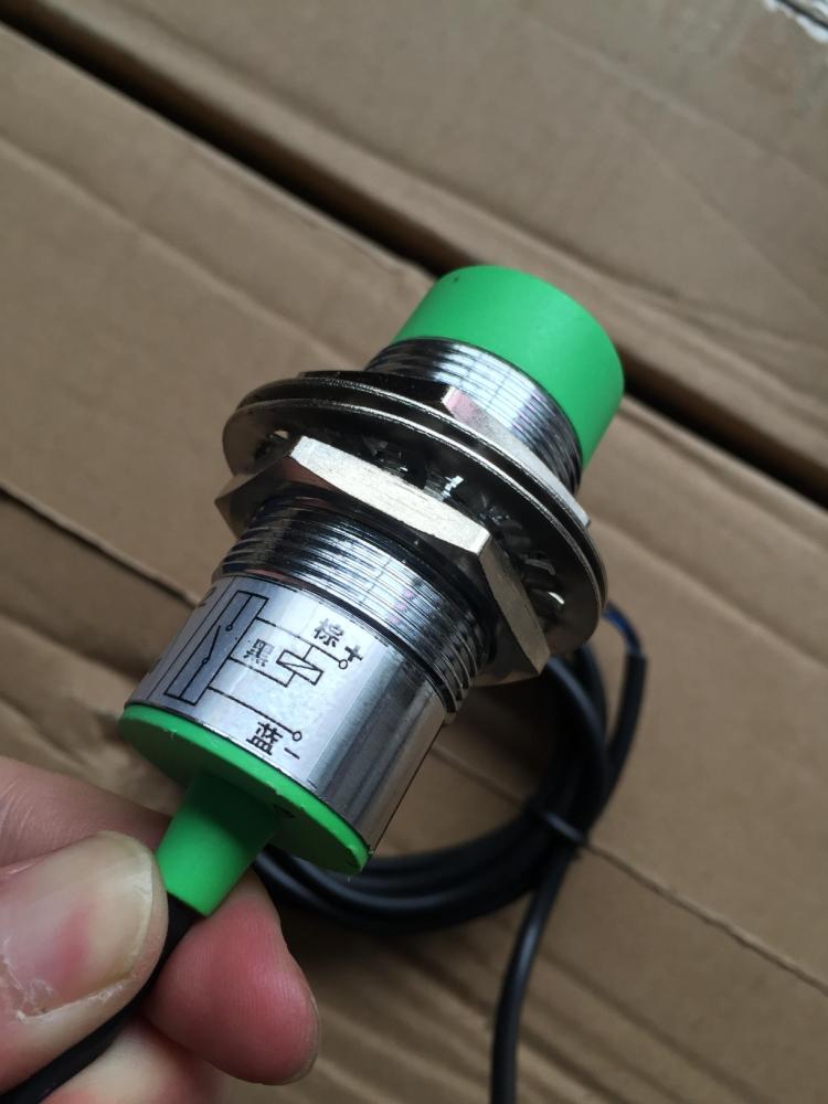 黄山源鹏传感器 接近开关LJG30A-15 Z2CN2 三线常开NPN 非埋入式