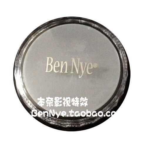 白色专业用品白粉底影视化妆