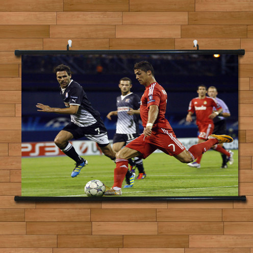 c罗纳尔多带球过人巨幅海报挂轴有框画葡萄牙皇马足球酒吧装饰画