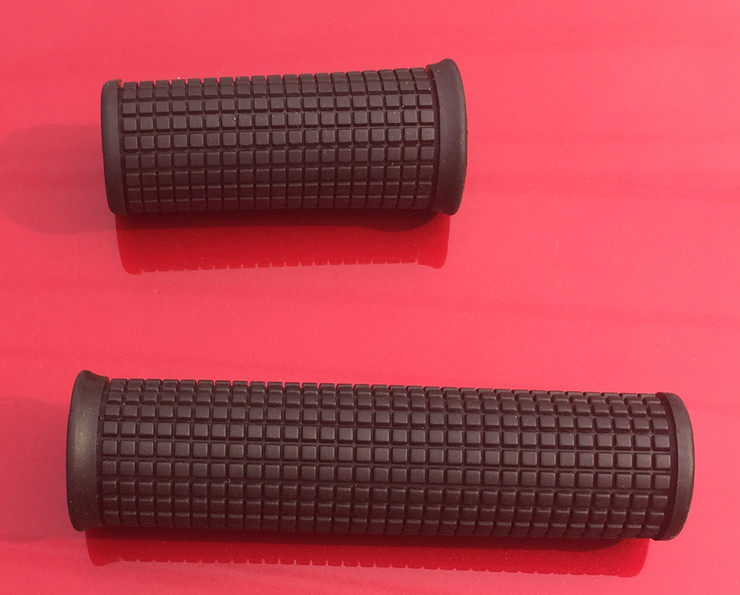 Poignées de vélo - Ref 2344575 Image 1