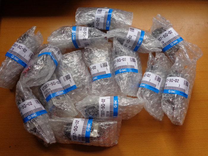 全新原装SMC VT307-5G-01 VT307-5G-02 电压24V电磁阀