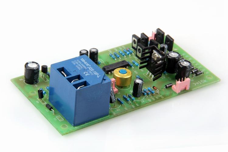 三科SVC(TND)稳压器电路板