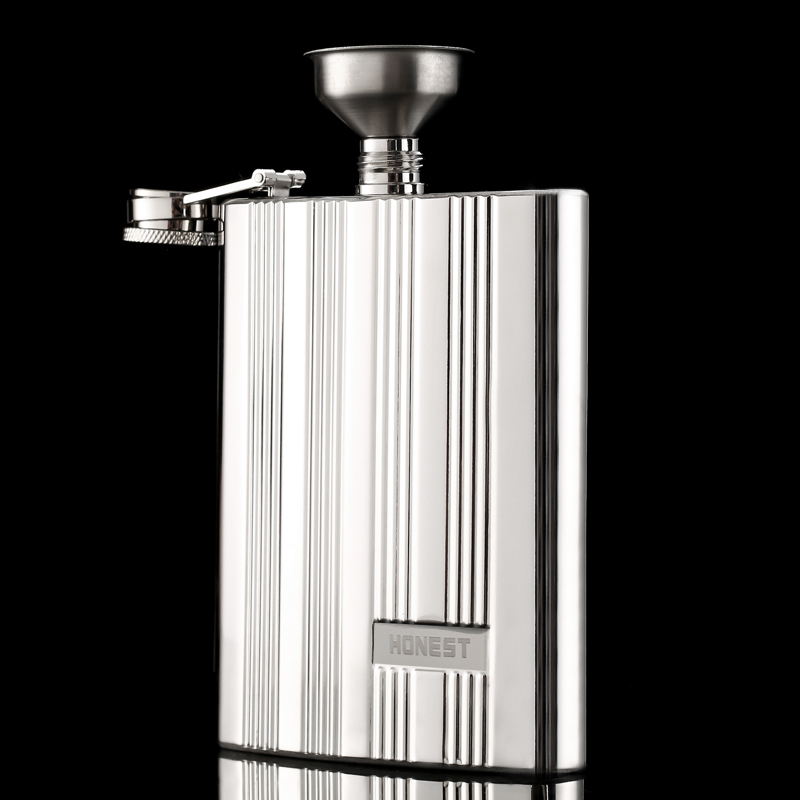 百诚酒壶套装8盎司 不锈钢随身便携酒具双面压花 男人草原狂野