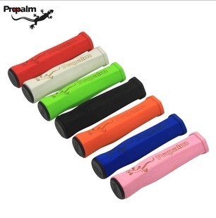 Poignées de vélo - Ref 2355468 Image 1