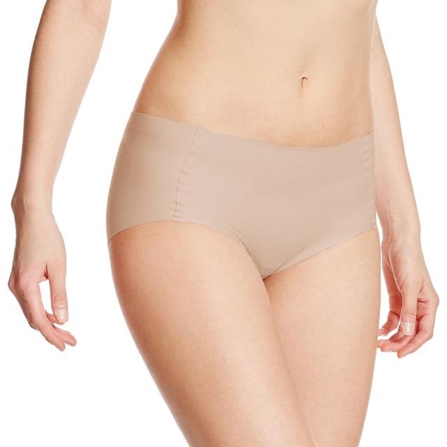 华歌尔日本无痕轻薄中腰平角内裤