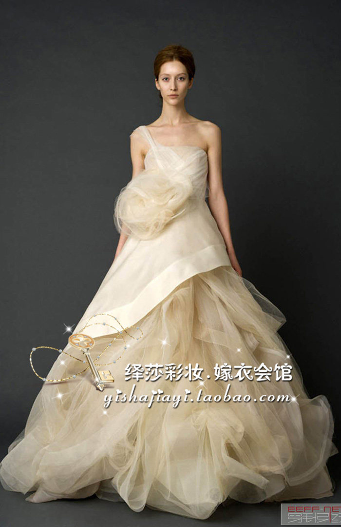 vera wan新品歐根紗香槟設計感小拖尾婚紗禮服 蘇州實體店定制在類目 女裝/女士精品, 婚紗/旗袍/禮服, 婚紗中 - 來自Buy2taobao.com提供專業的淘寶代購服務