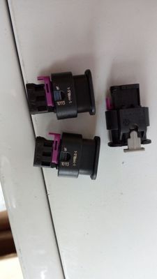 1-1718644-1 泰科/安普 TE/AMP 3P连接器外壳 护套 进口原装正品