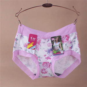 正品彩田内裤女士莫代尔纯棉棉质面料性感透气舒适抗菌中腰平角裤