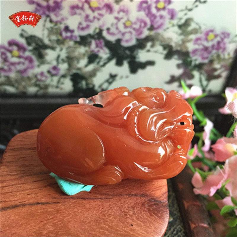 天然四川南红玛瑙貔貅吊坠小雕件 樱桃红瑞兽雕刻挂件项坠