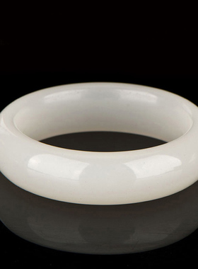 新疆羊脂级昆仑玉送女友老婆手镯