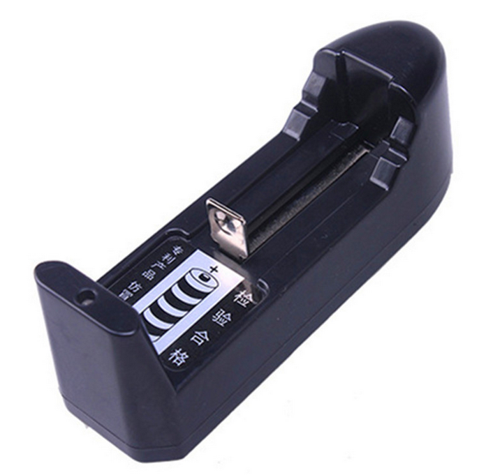 18650锂电池充电器26650强光手电筒4.2V3.7V万能14500座充16340