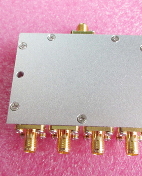 800-2000MHz 10W SMA RF 射频同轴4路 四合一合路器 一分四功分器