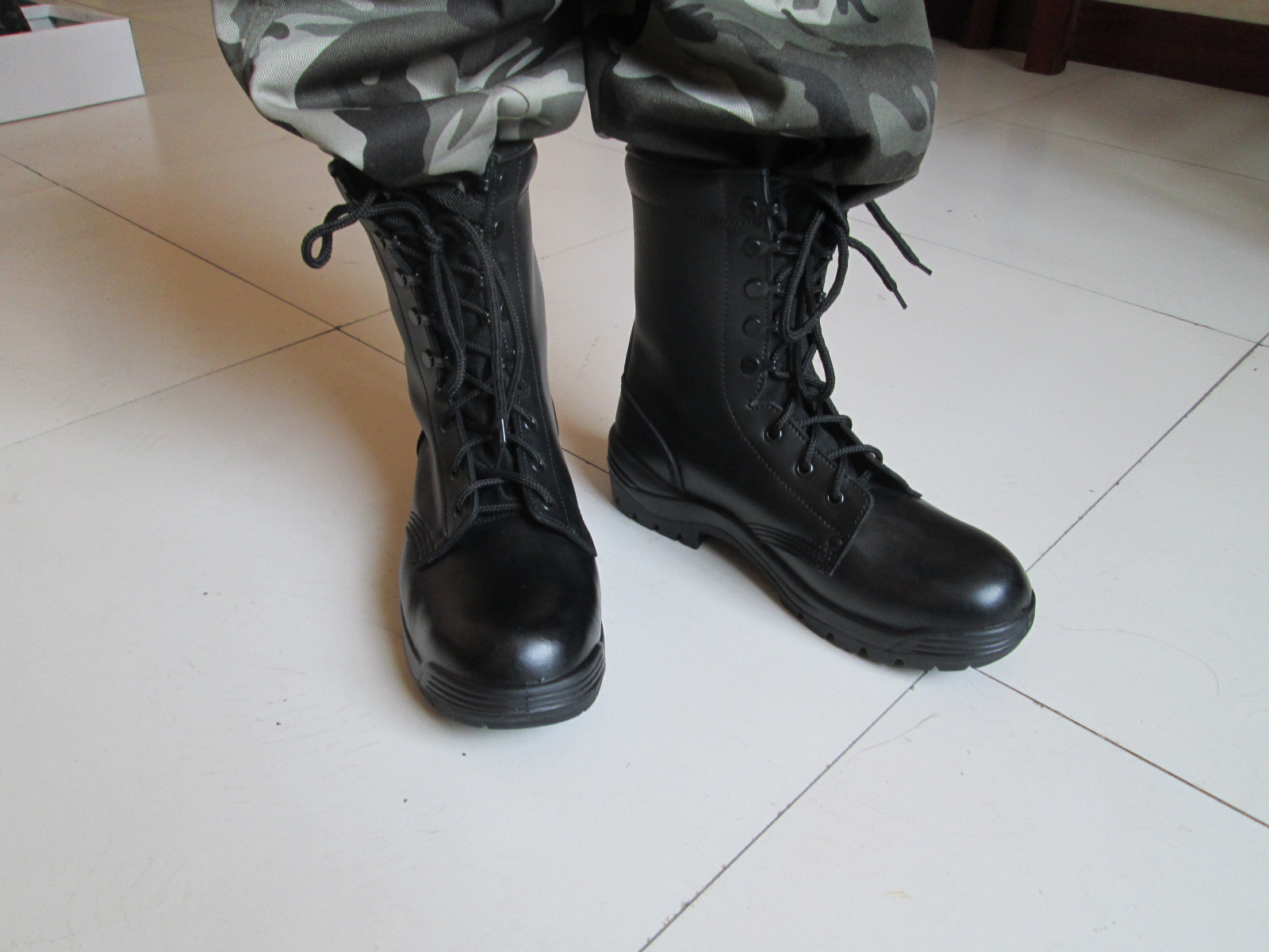 Boots militaires - Ref 1398469 Image 1