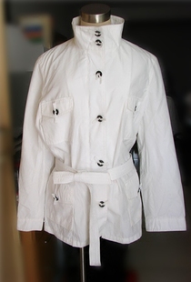欧美军装款大号 白色立领多口袋中长款薄款长袖风衣（有腰带）