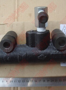 离合器总泵 五十铃 FVR33 34 CXZ81 6HK1 6HE1 日本原厂