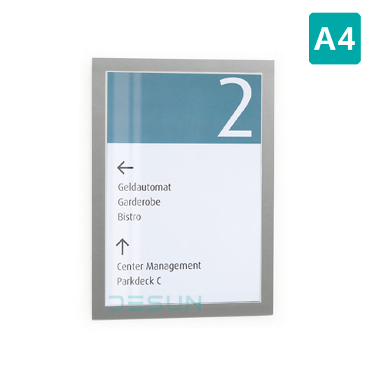 展示牌电梯信息栏