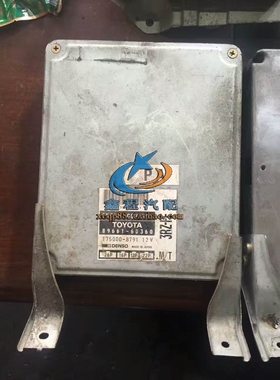 丰田霸道发动机电脑ECU 89661 60M60 60B81 60C10J60E20 D50W40