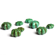 Hairy girl DIY jewelry materials song Shi Sanzhu old turquoise green pumpkin beads across the beads matching beads