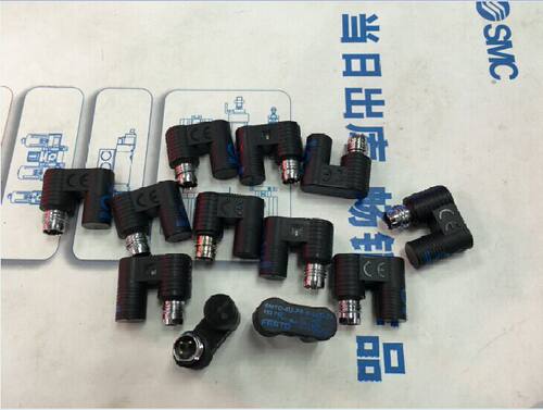 FESTO接近开关SMTO-4U-PS-S-LED-24 152742