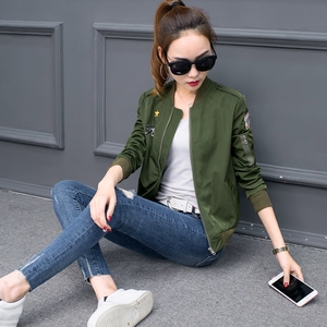 军绿色棒球服女2019春秋新款韩版修身飞行员夹克衫学生短款小外套