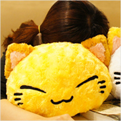日本瞌睡猫靠枕睡眠猫公仔猫玩偶