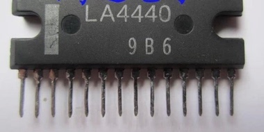 直拍双声道音频功率放大集成电路