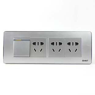 正泰开关插座118型5F 1开双控9孔 一开三插 1开3插 太空银色 大盒