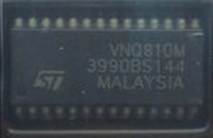 VNQ810M  贴片28脚  汽车电脑板芯片