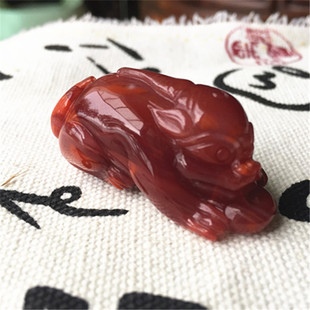 正宗凉山南红玛瑙貔貅吊坠雕件 精品玉石瑞兽 雕刻小挂饰项坠