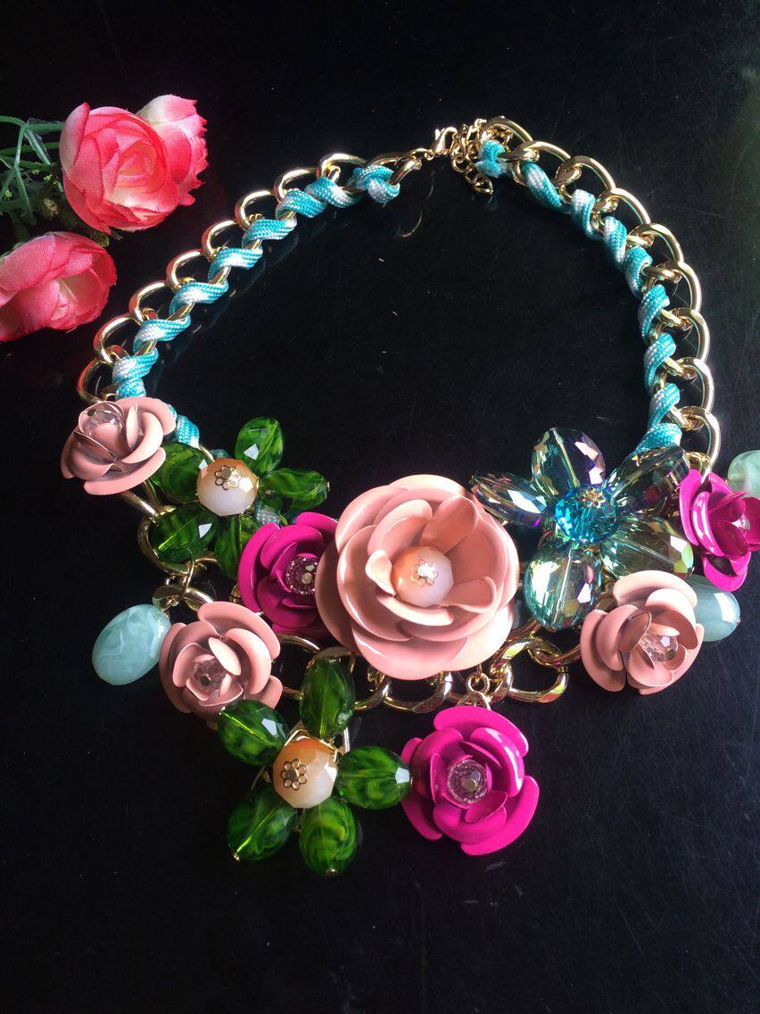 日韓大牌奢華女神甜美彩色富貴花短款誇張鎖骨項鏈吊墜毛衣鏈飾品在類目 飾品/流行首飾/時尚飾品新, 項鍊中 - 來自Buy2taobao.com提供專業的淘寶代購服務