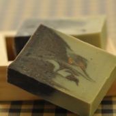 海伦珍选 洗脸粉刺痘印 紫草鳄梨黑泥祛痘凝脂手工皂精油皂洁面皂