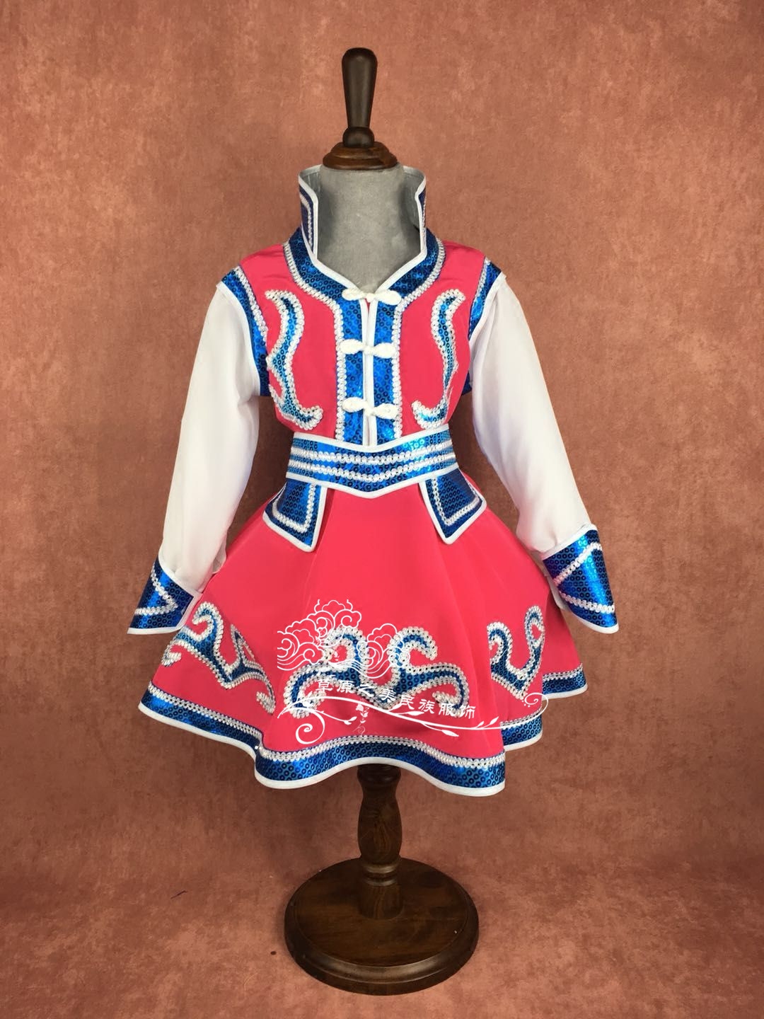 儿童蒙古舞蹈服装蒙古袍女童蒙古族演出服饰女款民族表演服新品