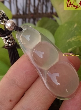 天然原矿无烧冰透玉髓福豆吊坠女