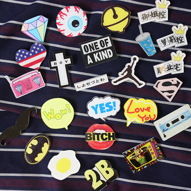 Broche femme en plexiglas - Ref 1170637 Image 1