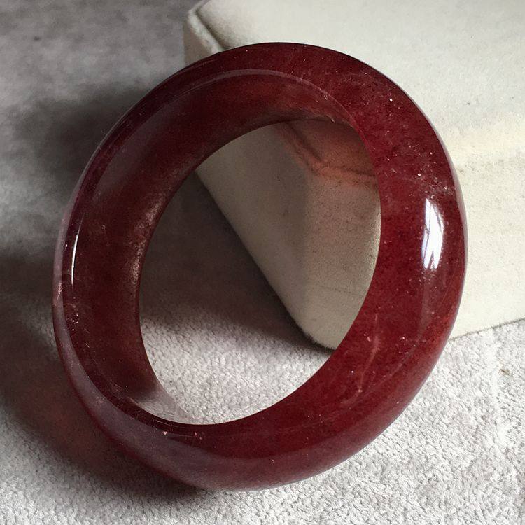 纯天然 草莓晶手镯 天然正品 女款 红发晶手镯 旺桃花58mm