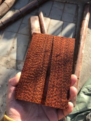 蛇纹木精品满花贴片木料贴片刀把料 红木穿心柄料15x5x1.5