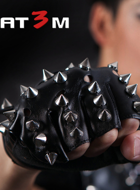 朋克歌手卯钉半指皮手套露演唱会表演表演罗志祥白舞步男女