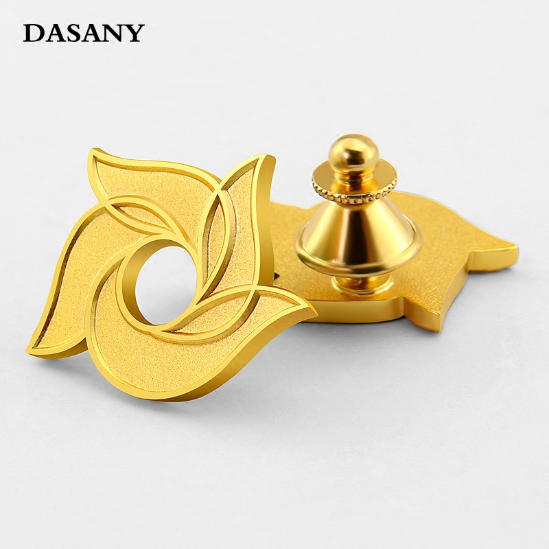 金色镂空徽章异形24花瓣立体胸徽花朵形胸针男西装服领扣礼品定制