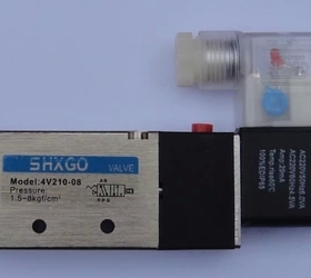 新恭 SHXGO 4V210-08/ 4V110-06 4V310-10 4V410-15 精品电磁阀