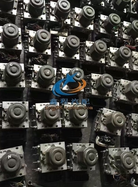 奔驰W164 ML300320ML350ML400GL500GL350ABS泵刹车总泵插头电脑板