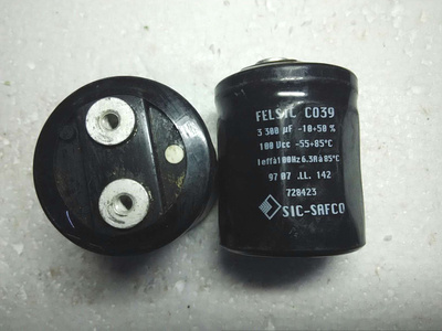 法国SIC-SAFCO100v3300uf电容