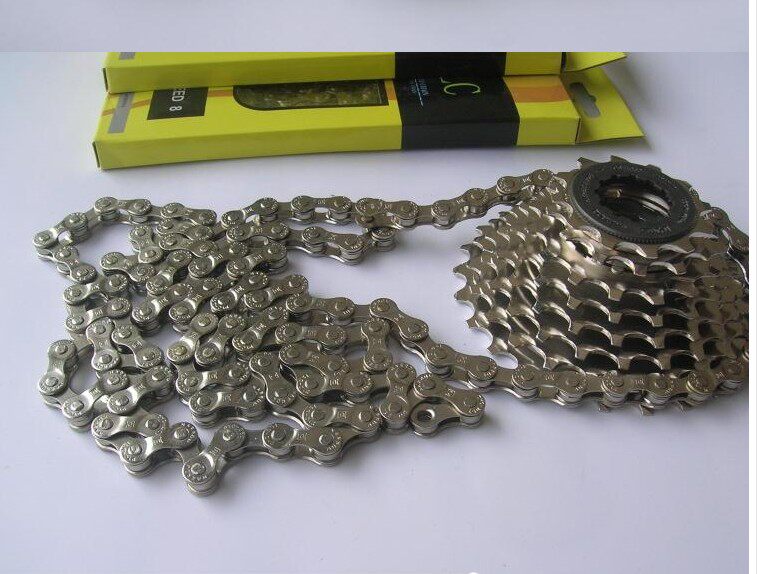 Chaîne de vélo - Ref 2372449 Image 1