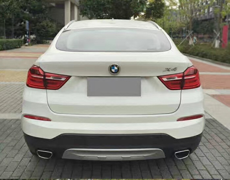 宝马x4改装双边尾喉排气管后唇