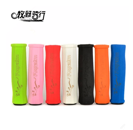 Poignées de vélo - Ref 2340866 Image 1