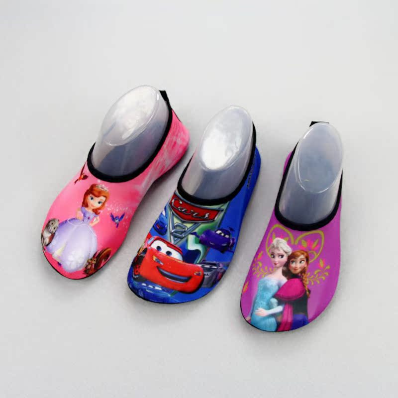 Pantoufles enfants en satin - semelle caoutchouc antidérapant - Ref 986341 Image 1