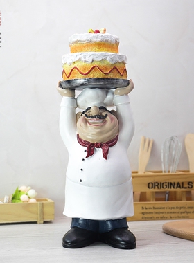寓居欧式餐厅举蛋糕厨师人物摆件