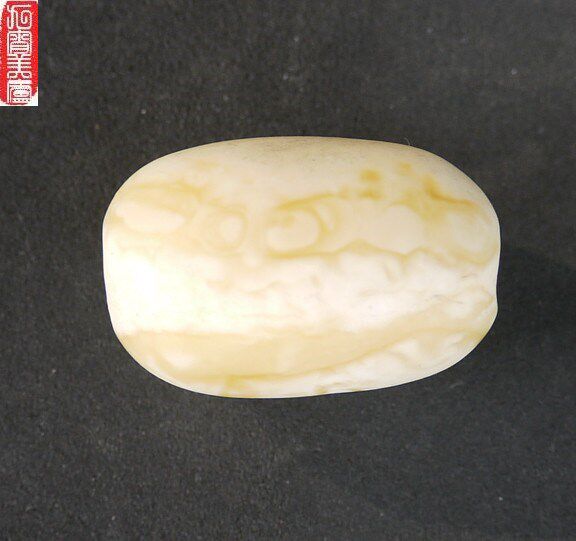 优惠天然琥珀牙白老蜜蜡挂坠链大珠虫珀胸针吊坠原石项链已放十年