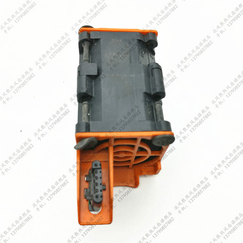 IBM X3550M4散热风扇FRU PN:94Y7564,(P)PN:94Y7564