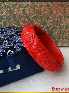 民族风特色古典礼品生日礼物新婚贺礼锦盒包装漆雕红色玫瑰花手镯